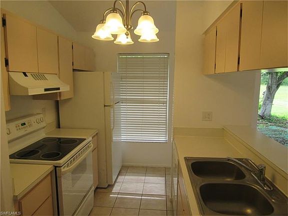 3rd image of 1632 NW 3rd Ave