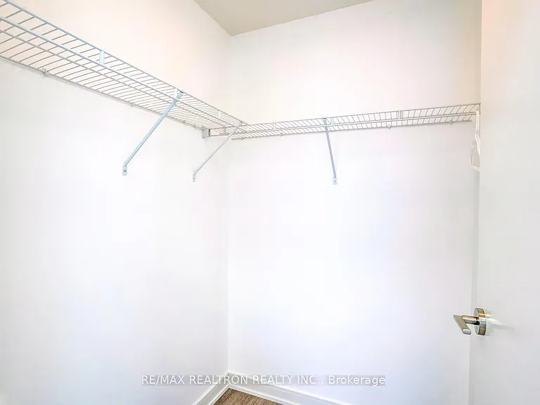 425 Front St E #1213 — Photo 22