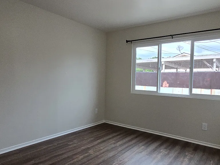 11415 Fairview St — Photo 17