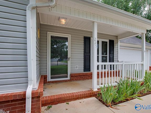 2nd image of 225 Cedar Creek Cir
