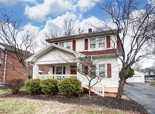 245 Hadley Ave, Oakwood, OH 45419
