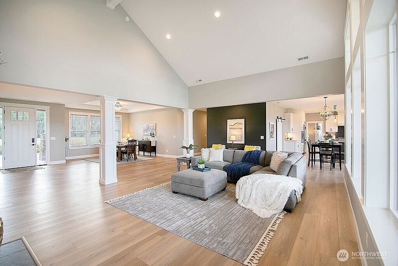 3rd image of 302 Waters Road
