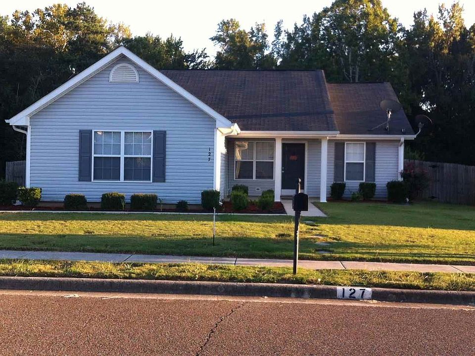 1st image of 127 Sandy Hollow Dr NW