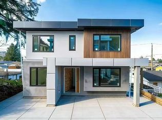 5593 Fleming St, Vancouver, BC V5P3E8