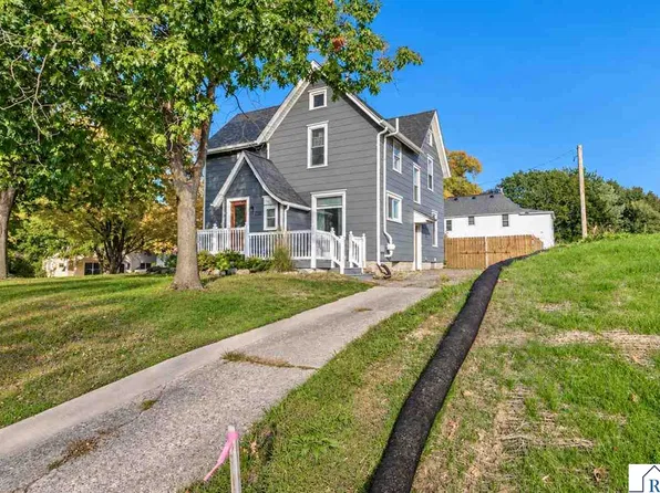 703 S Oak Ave, Owatonna, MN 55060