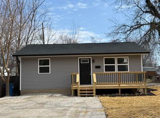 315 N 8th St, Boonville, IN