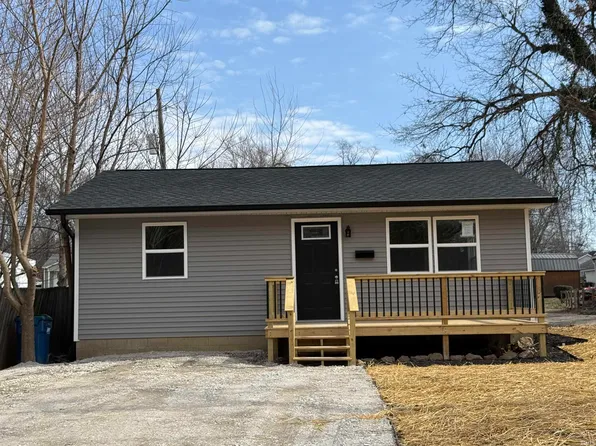 315 N 8th St, Boonville, IN 47601