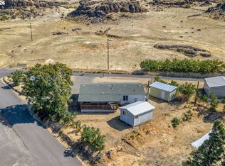 206 Columbia Ave, Lyle, WA 98635