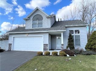 104 Dawson St, Rochester, NY 14606