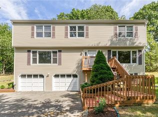 9 River Bend Rd, Trumbull, CT 06611