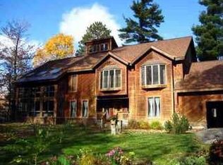 2890 Wright St, Marquette, MI 49855