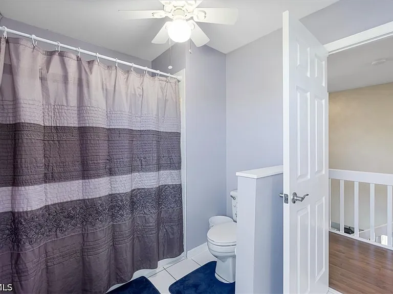 13870 Silver Lake Ct — Photo 11