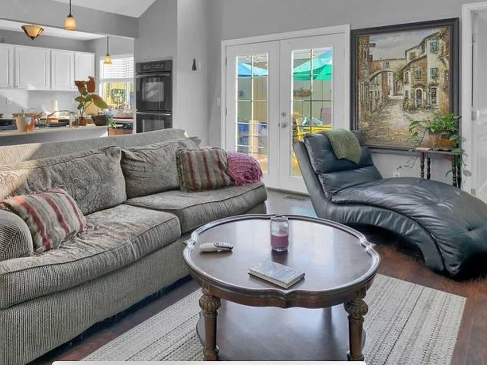1st image of 837 San Gabriel Pl