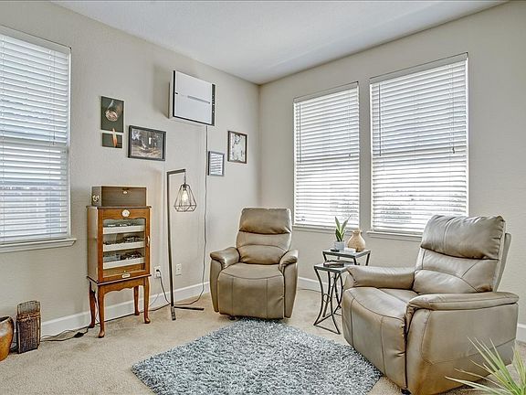 3rd image of 636 Silver Star Court