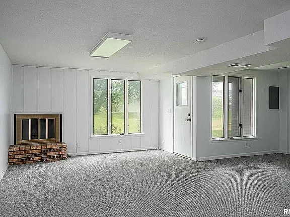 3060 Parkwild Dr — Photo 10