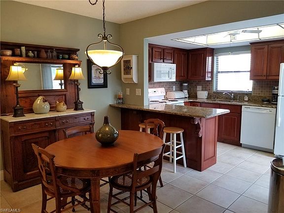 4th image of 17450 Blueberry Hill Dr APT D