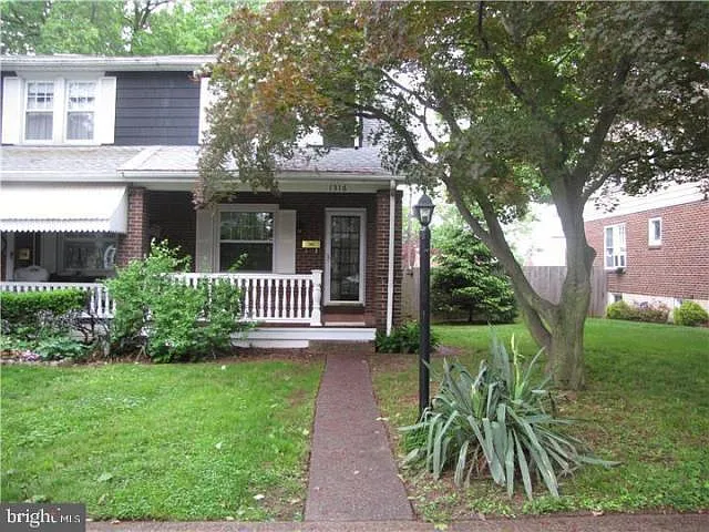 1316 Cherry St photo 1
