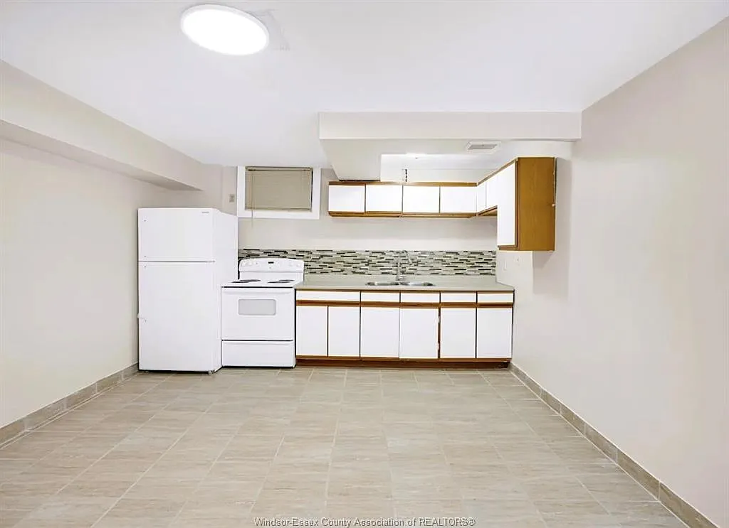 2 bed, $1,295 — Photo 2
