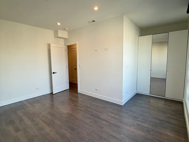 719 N Elizabeth St #3N — Photo 13