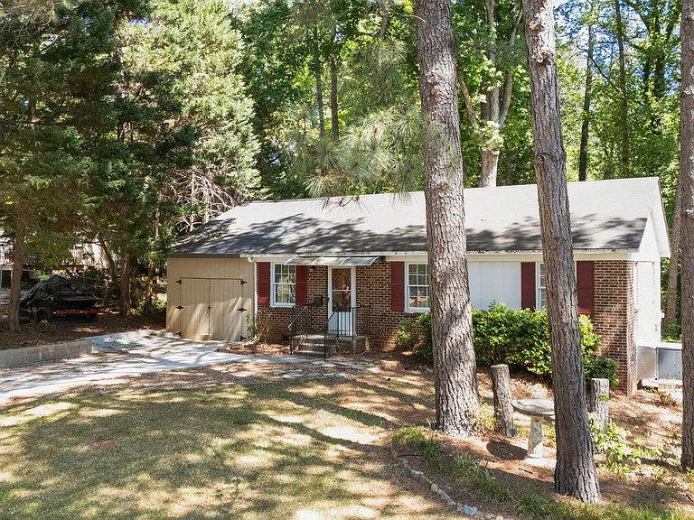 7444 Edenwood Ln — Photo 2