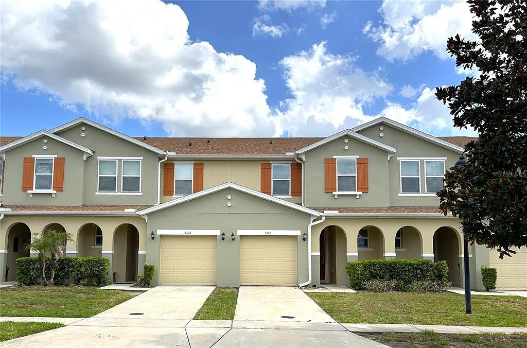4 bed, 3.5 bath, 1649 sqft, $2,375 — Photo 1
