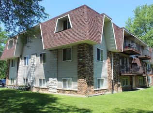 4306 Lindenwood Dr #3NW, Matteson, IL 60443