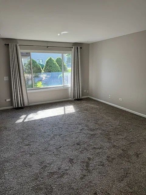 2 bed, 900 sqft, $1,995 — Photo 3