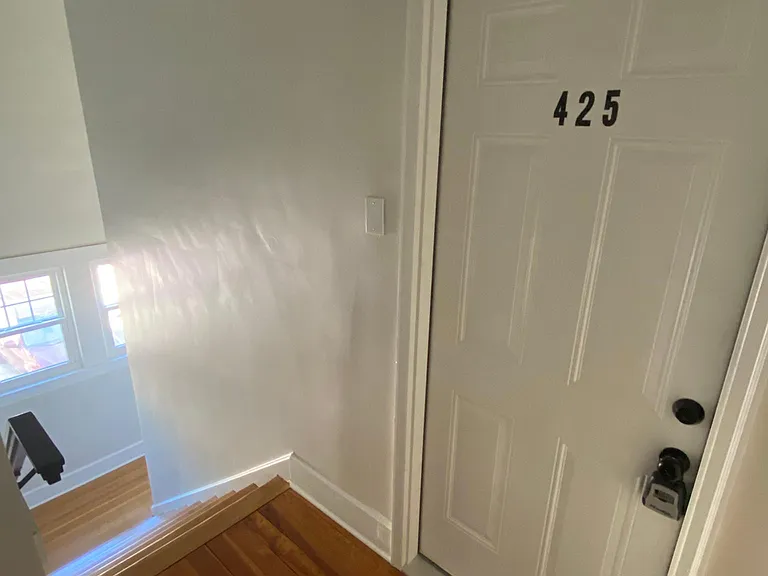 425 Lafayette Ave — Photo 6