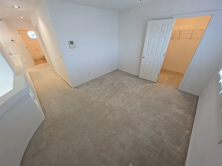 10900 Royal Highlands St — Photo 26