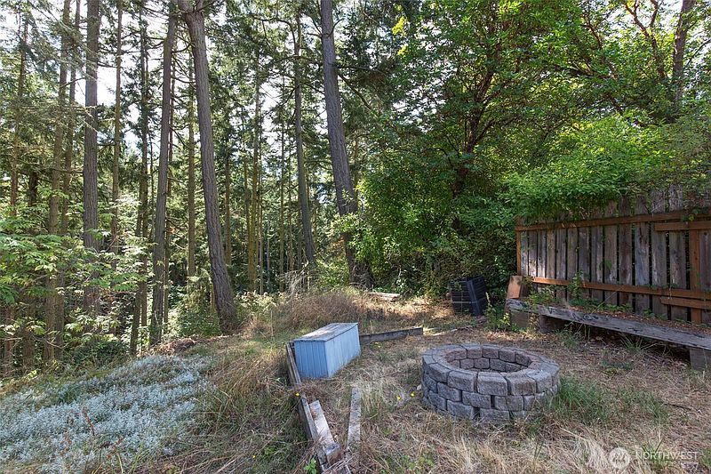 4th image of 280 Cline Road