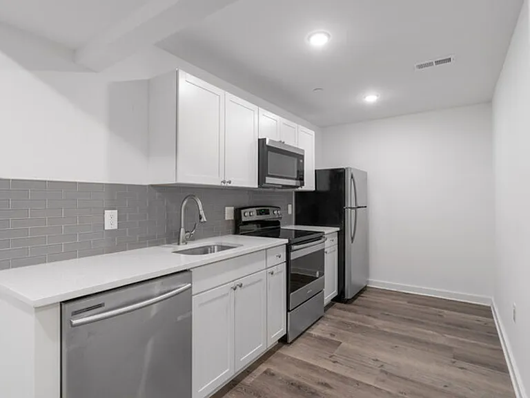 1254 N Carlisle St — Photo 5