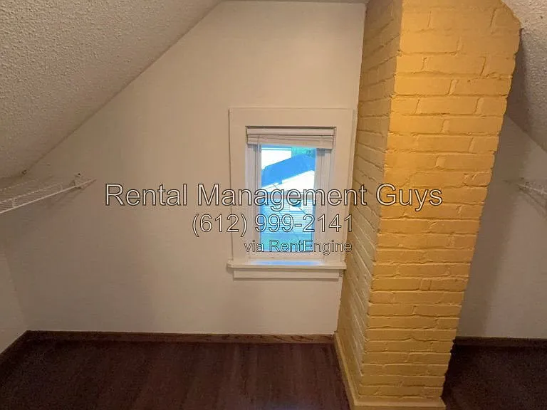 3241 Humboldt Ave N — Photo 17