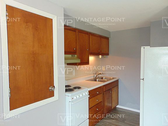 2nd image of 1241 Dousman St #A