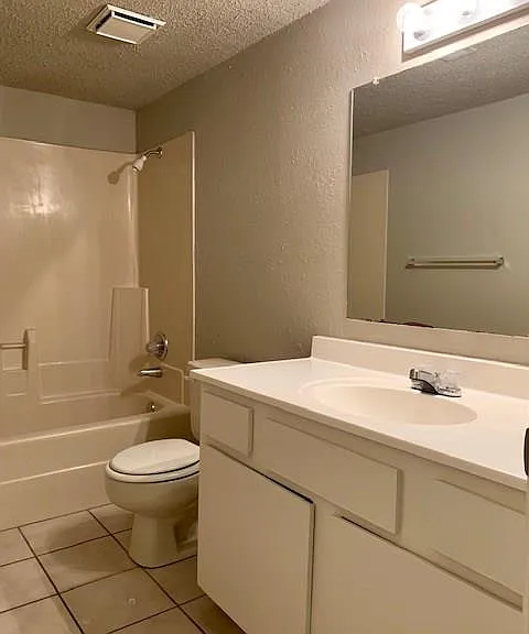 501 SW 11th St #A — Photo 10