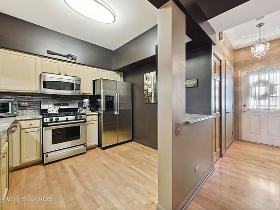 3rd image of 299 Arboretum Dr
