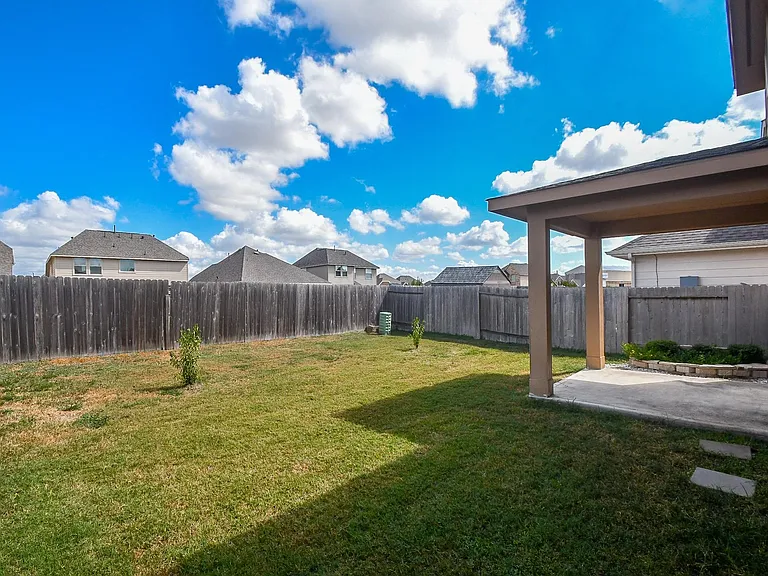2738 Meandering Elm Trl — Photo 32