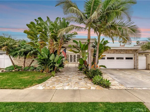 17164 Edgewater Ln, Huntington Beach, CA 92649