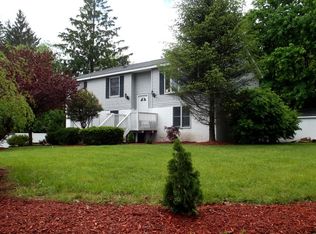 2 Tepee Rd, Lake Hopatcong, NJ 07849