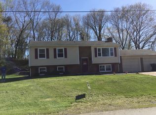 6828 Trevilian Rd, Roanoke, VA 24019