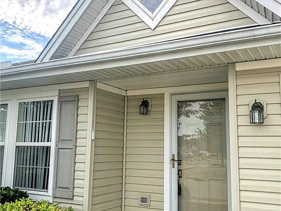 2nd image of 2770 Twin Lakes Dr