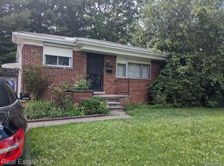 29129 Milton Ave, Madison Heights, MI