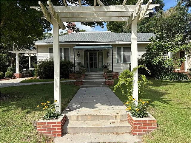 419 Central Ave — Photo 2
