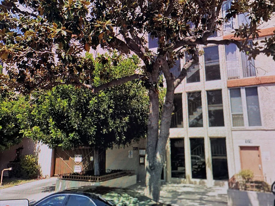 057 - Harvard Apartments