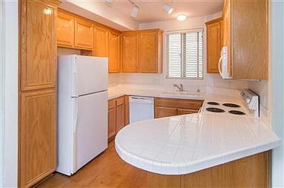 4th image of 235 Market St Unit 505