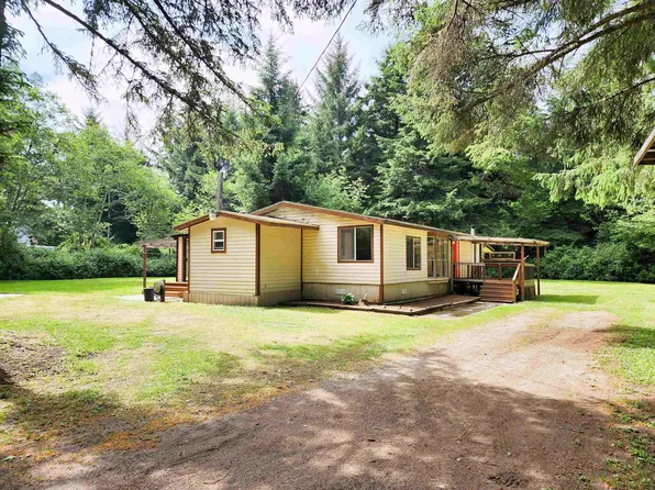 1811 Sunrise Ave, Crescent City, CA 95531