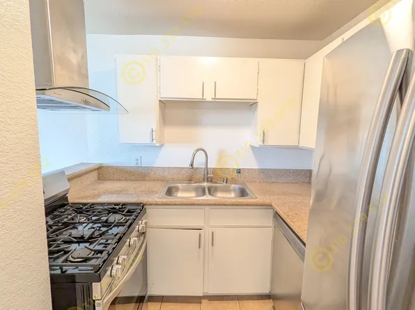 3395 S Vinton Ave, Los Angeles, CA