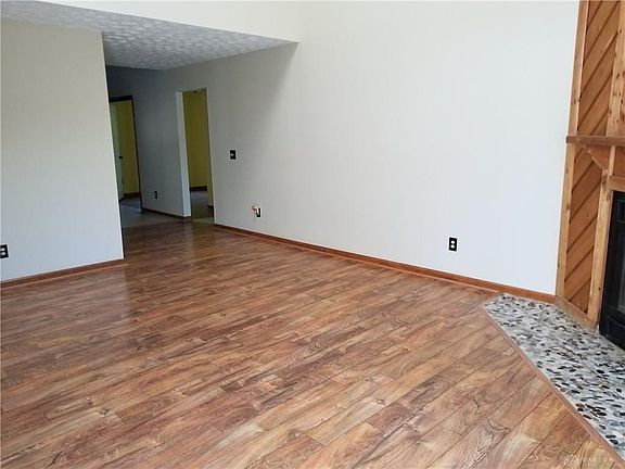 4th image of 2342 Wrencroft Cir