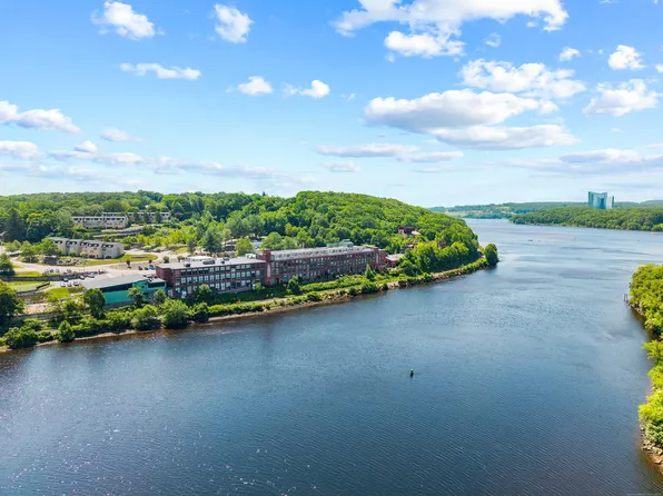 68 Thermos Avenue #302D, Norwich, CT 06360