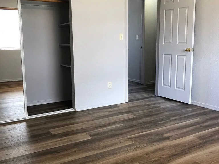 3523 N Dale Dr — Photo 18