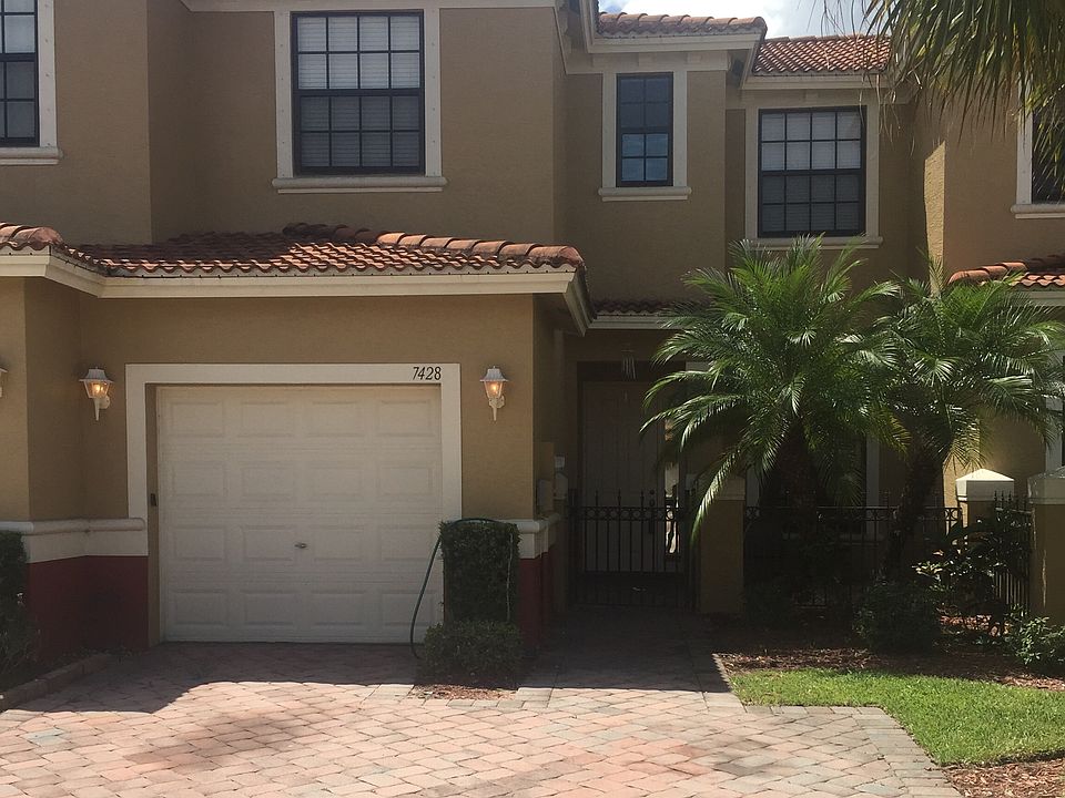1st image of 7428 Bristol Cir